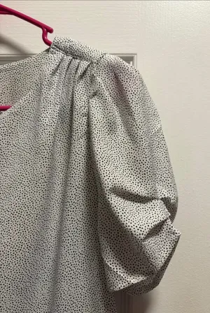 Carolina Blues belle short pleat sleeve print blouse thumbnail 3