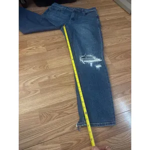 American Eagle Destroyed Mom Jean Size 6 thumbnail 9