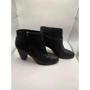 Cole Haan Grand OS Black Leather Ankle Boots Womens 8B Block Heel Booties Zipper thumbnail 2