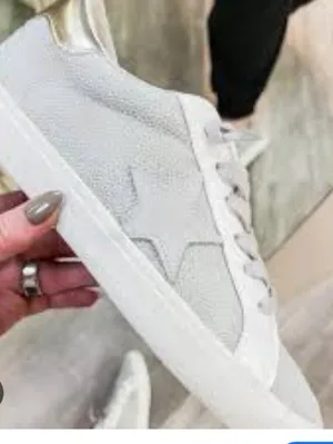 Vintage Havana White Star Detail Low-Top Women's Sneaker Size 7 thumbnail 2
