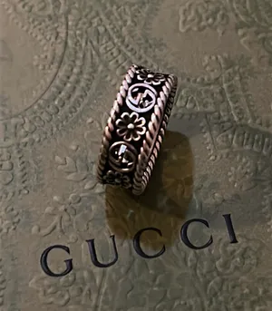 Gucci Interlocking Silver Ring Size 7.5 thumbnail 2