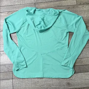 The North Face Aqua Breathable Quarter Zip Hundred Pullover thumbnail 2