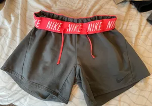 Nike Shorts thumbnail 1
