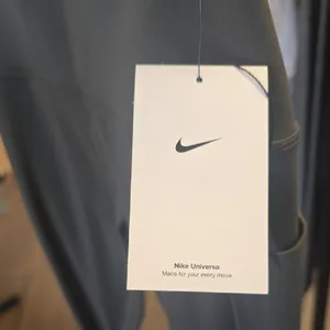 Nike Charcoal Active Leggings thumbnail 4