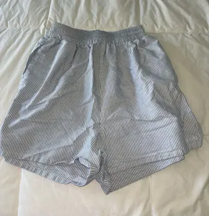 Djerf Avenue Shorts Breezy Blue Stripe thumbnail 1