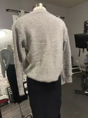 Boutique Women’s Cozy Cardigan Gray Button Down thumbnail 5