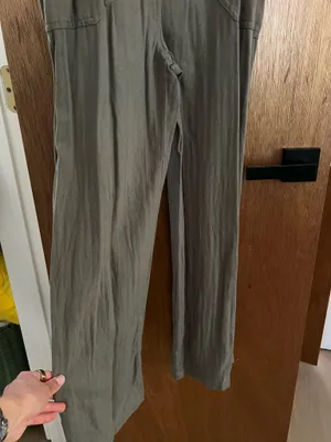 Illa Illa sage green jumpsuit thumbnail 6