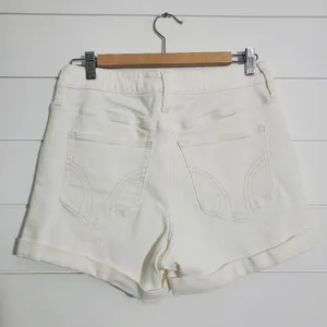 Hollister Curvy High Rise soft stretch white‎ denim shorts Size 30 thumbnail 2