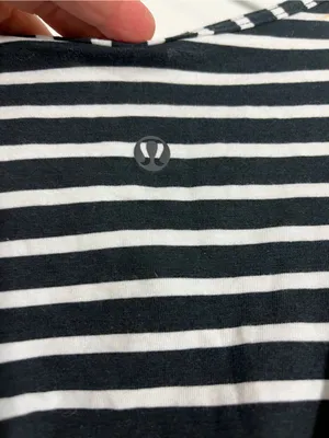Lululemon Size 2 Black White Striped Racerback Tank Top thumbnail 5