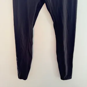 Lululemon Align Team Canada Edition Leggings thumbnail 4