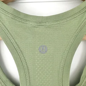 Lululemon Womens 6 Run Swiftly Tech Tank Top 2.0 Green Racerback hip length thumbnail 6