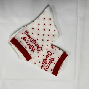 Women's‎ Christmas-themed crew socks NEW in Bag. thumbnail 6