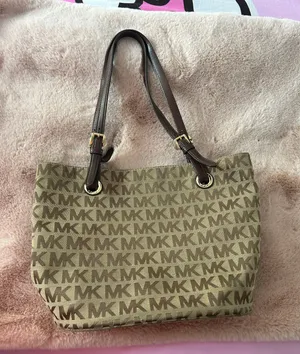 Michael Kors Purse thumbnail 1