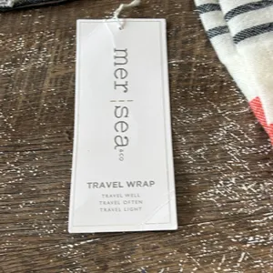 Mersea Thinny Traveler Travel Wrap White Navy Red Striped Poncho TTRV-WHITE NWT thumbnail 4