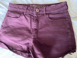 American Eagle High-Rise Shorts thumbnail 1