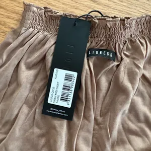 Lioness skirt thumbnail 4
