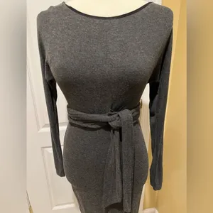 Luxe Essentials Design (led) fully lined dress size XS Gray thumbnail 2