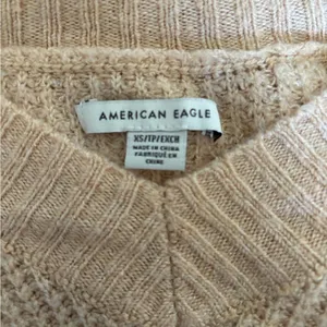 American Eagle Outfitters V-Neck Long Sleeve Knit Sweater XS Tan thumbnail 3