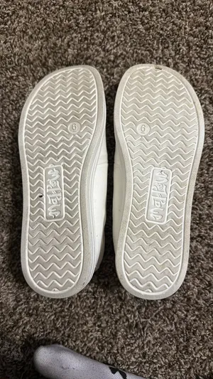 Love & Love women's shoes thumbnail 4