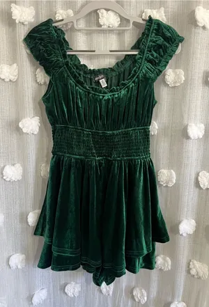 Uo Rosie Velvet Smocked Romper In Green thumbnail 1