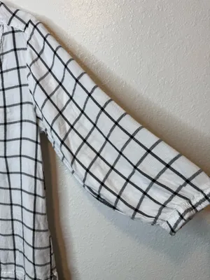 Wrangler Black and White Plaid Babydoll Blouse 3/4 Sleeve V-Neck Size Medium thumbnail 2
