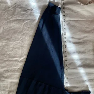 Disney The Lion King Hakuna Matata Dark Blue Cropped Spirit Jersey Size Medium thumbnail 9