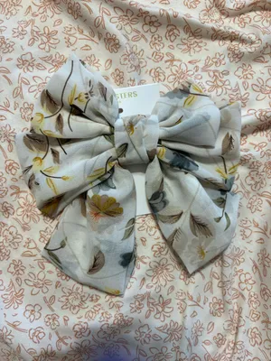 Boutique Hair Bow thumbnail 2