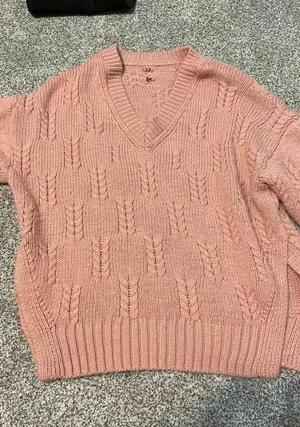 pink sweater Size L thumbnail 1