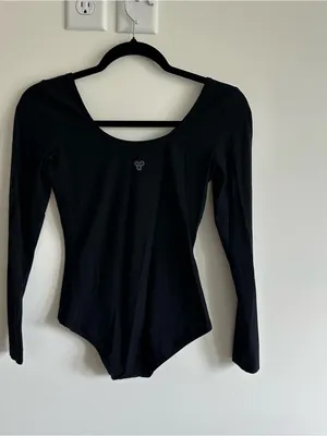 Aritzia TNA Women's Black Long-Sleeve Scoop Neck Bodysuit thumbnail 5