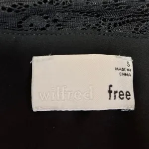 Aritzia Wilfred Free Black Floral Lace Trim Sleeveless Cami Crop Tank Top Size S thumbnail 4