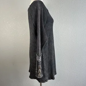 Soft Surroundings Tao Thermal Tunic Top Size‎ S Washed Black Button Pattern Cuff thumbnail 6