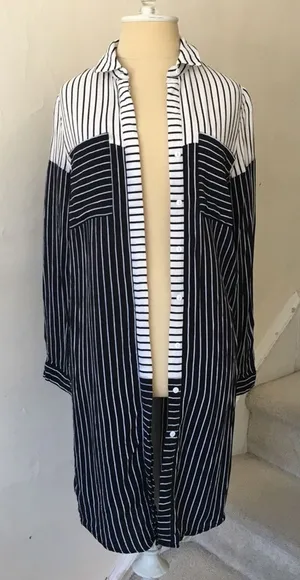 DO+BE long Striped black and white button top thumbnail 1