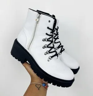 Skechers Women’s White Platform Combat Boots Size 9.5 Grunge Whimsical thumbnail 1