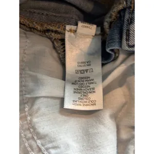Maurices Distressed Denim Shortalls Light Wash Raw Hem Overalls Large 734937 thumbnail 6