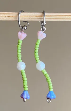 Handmade quality Czech glass beads pearl/flower & seed beads unique earrings💚🌞🤍🍃2WAY!! thumbnail 2