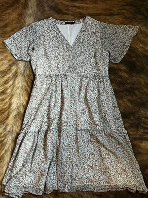 Dress Size L thumbnail 1