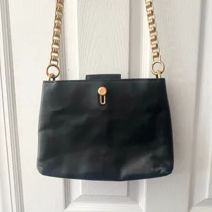 Tory Burch Lily Black Leather Slim Multi Pocket Gold Chainlink Crossbody Handbag thumbnail 2