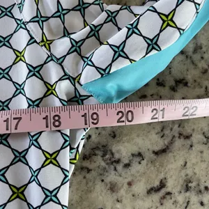 Tail White Label Quarter Zip Women Medium White‎ Turquoise Geometric Golf Top thumbnail 6