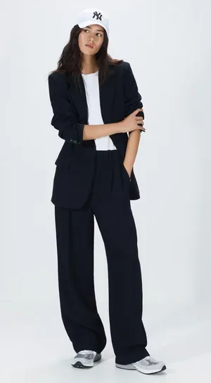 Aritzia Effortless Pants thumbnail 1