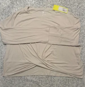 All in Motion Womens Light Beige Twist Front Long Sl. Athletic‎ Top Size 2X NWT thumbnail 1