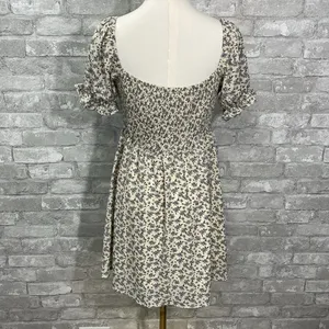 Better Be Floral Mini dress with Puff Sleeves thumbnail 4