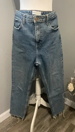 Classic Zara Mom Fit Jeans thumbnail 1