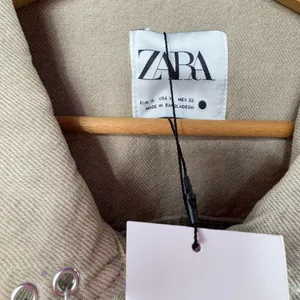 NWT‎ Zara Piercing Cropped Overshirt Jacket in Taupe Size Extra Large thumbnail 10