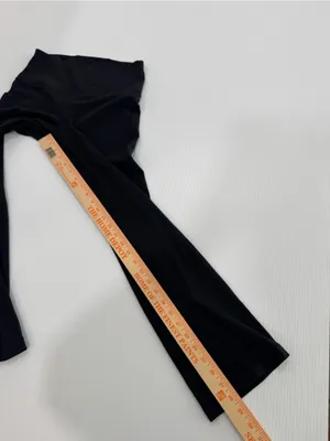 Lululemon flared cropped leggings Size 8 thumbnail 7