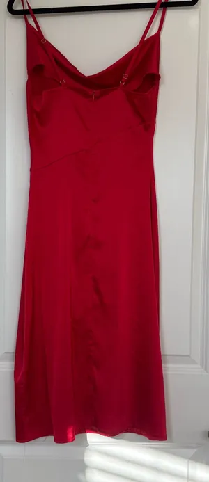 Elegant Red Satin Cowl Neck Midi Slip Dress Formal Holiday XS thumbnail 1