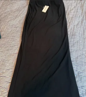 Babaton Aritzia maxi skirt  thumbnail 1