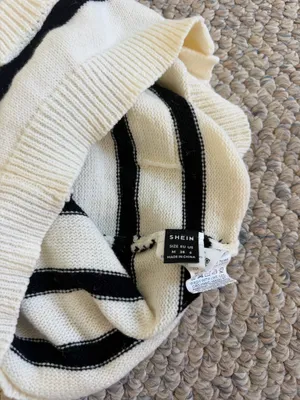 Shein Cropped Vest Sweater thumbnail 3