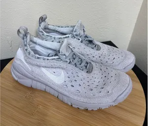 Nike Sneaker 8 Free Run Trail Shoes Neutral Gray CW5814-002 Suede thumbnail 1