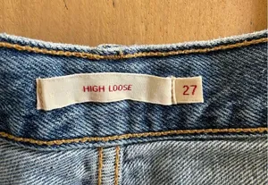 Levi's High Loose Distressed Jeans thumbnail 10