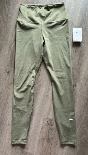 nike leggings thumbnail 1